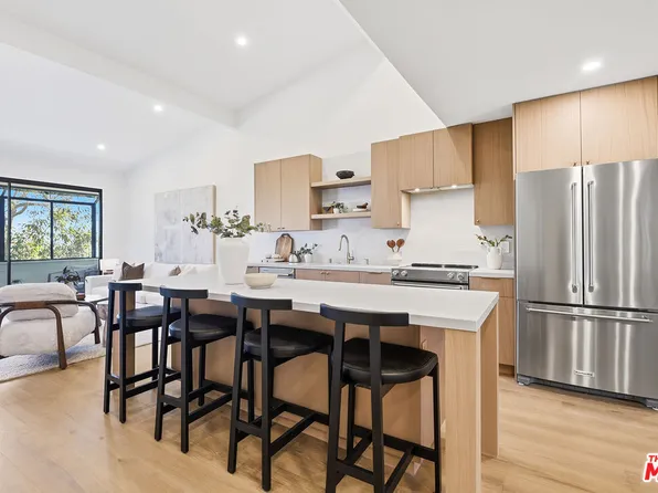 4600 Via Dolce APT 305, Marina Del Rey, CA 90292