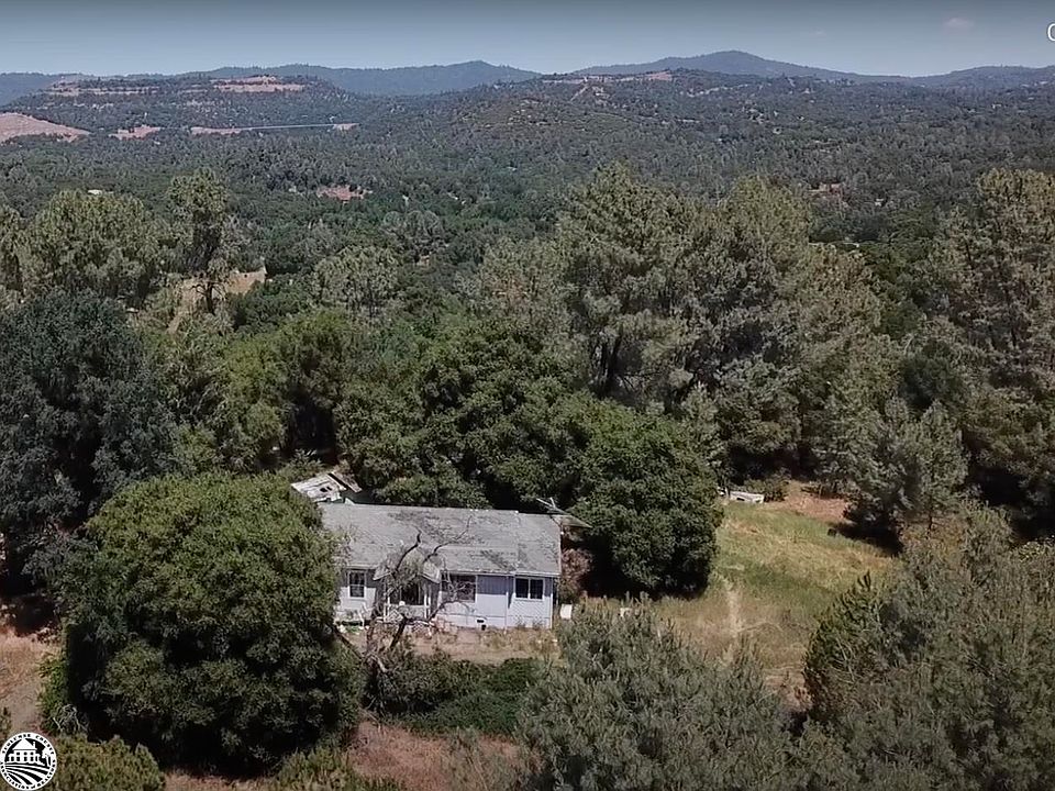 2nd image of 15198 Mountain Lily Rd
