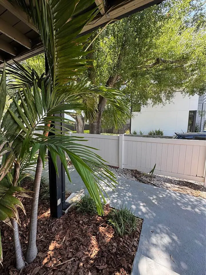 310 S Orleans Ave in Tampa, FL 33606 — Photo 3
