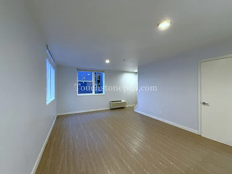 424 NE Jessup St #11 — Photo 19