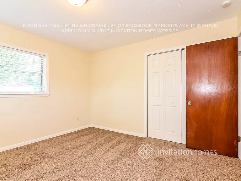 1208 Lorie Cir — Photo 9