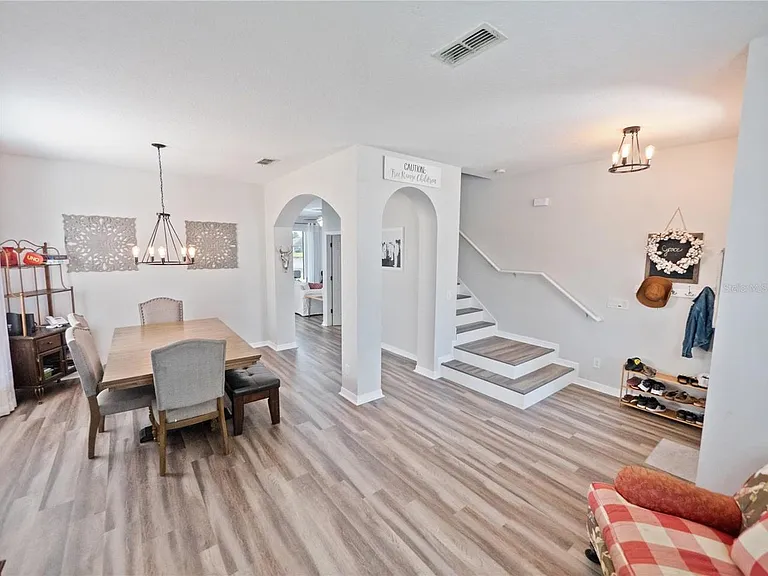 4904 Adair Oak Dr — Photo 6