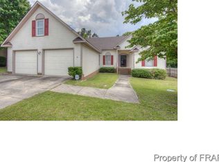 5525 Hartfield Ct, Fayetteville, NC 28311