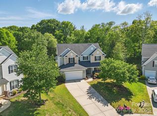 4853 Walnut Grove St, Harrisburg, NC 28075