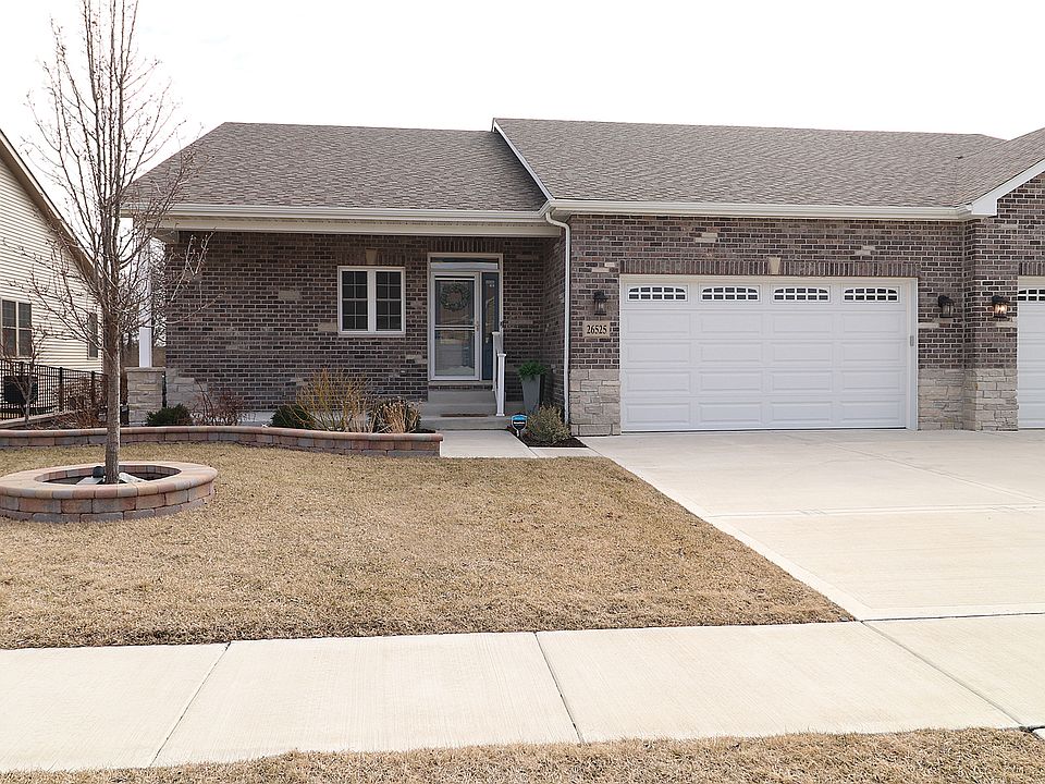 1st image of 26525 Stephanie Dr