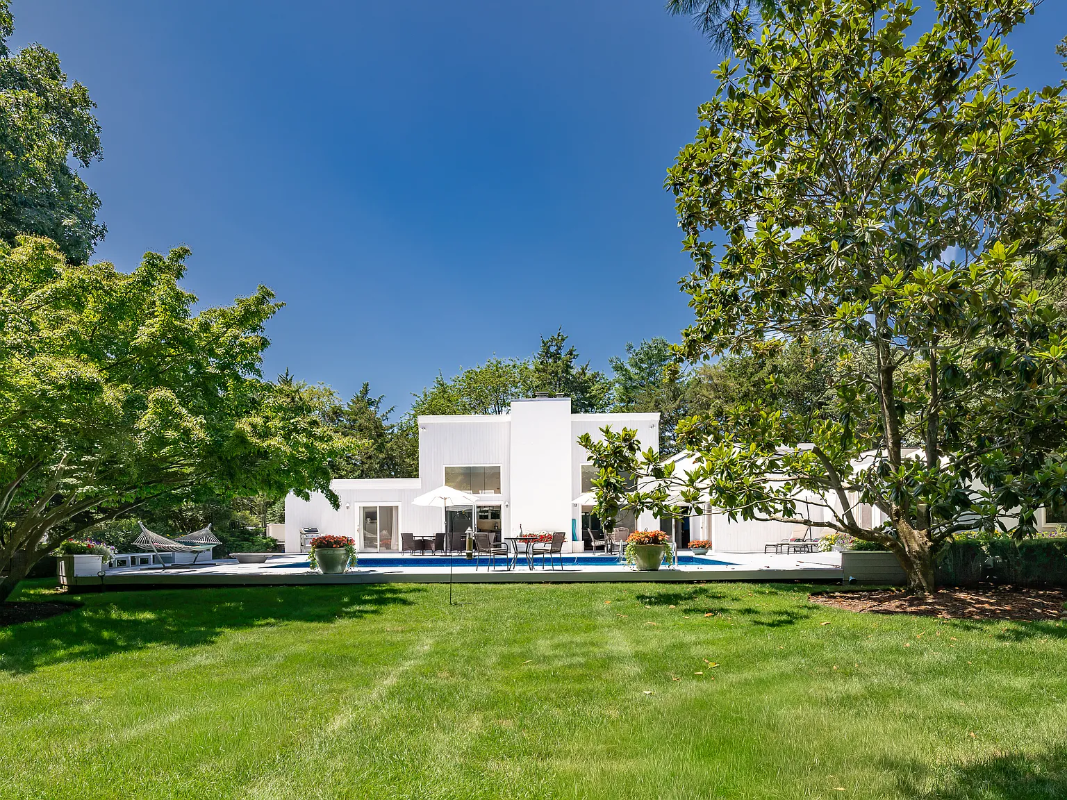 Water Mill South | Effortless Single Level Living — Photo 2