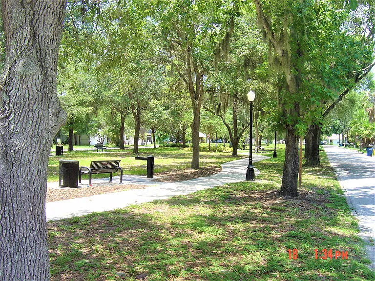 311 Pennsylvania Ave — Photo 13