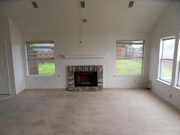 3rd image of 5103 Wedgewood Dr