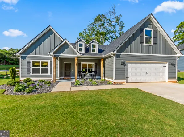 23 E Hill St, Newnan, GA 30263