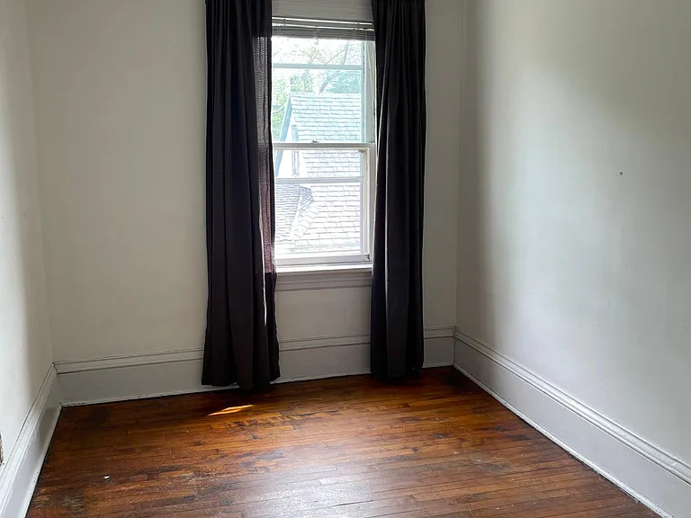 641 Erie St SE #1 — Photo 8
