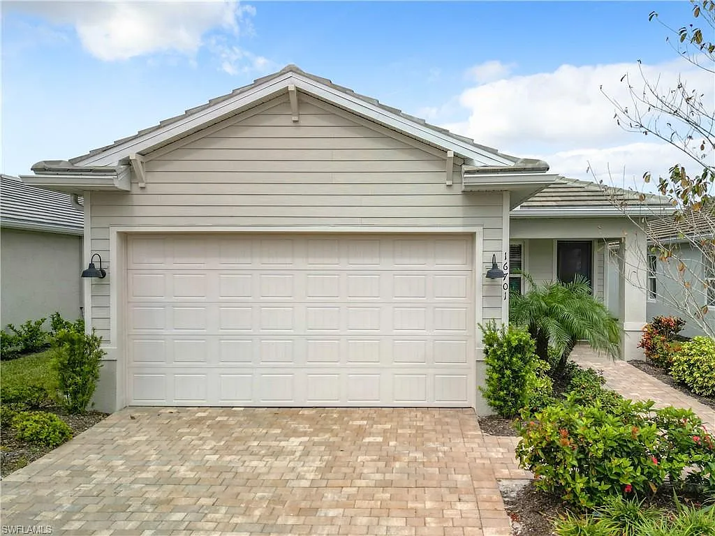 2 bed, 2.0 bath, 1544 sqft, $2,500 — Photo 1