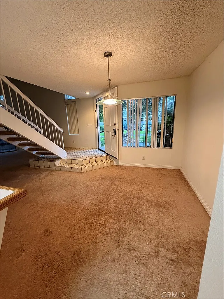 2 bed, 2.5 bath, 1297 sqft, $3,450 — Photo 2