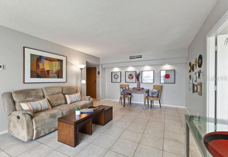 1111 N Gulfstream Ave #5B — Photo 9