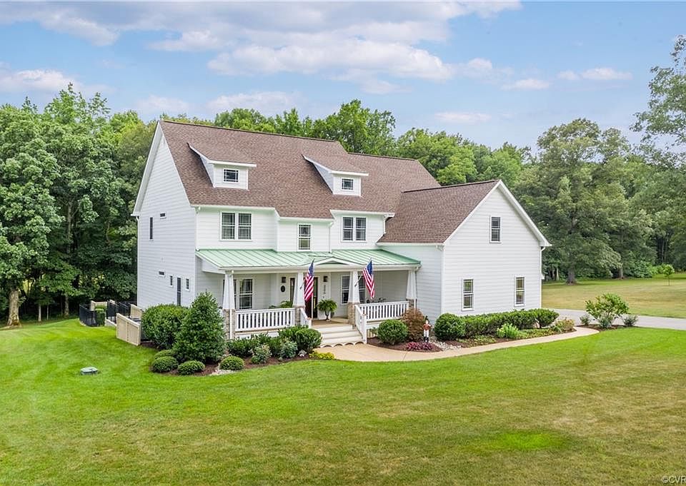 1st image of 3355 Riverly Dr