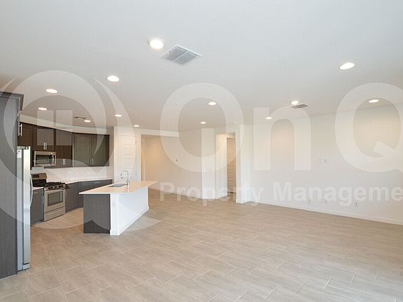 5th image of 2414 N Morrison Ave