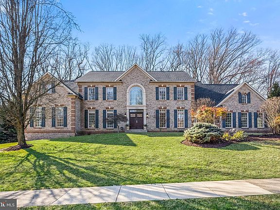 2nd image of 15803 Thistlebridge Dr