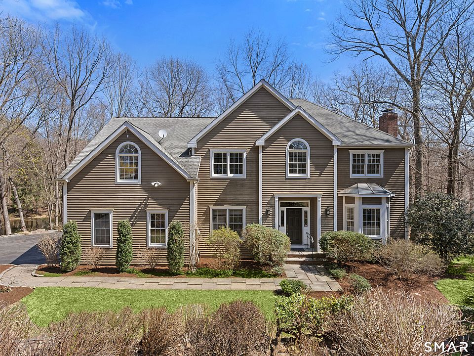 1st image of 350 Chestnut Hill Road