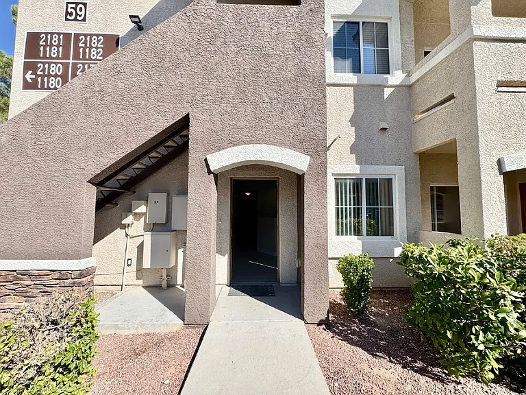 9303 Gilcrease Ave #1181 — Photo 1