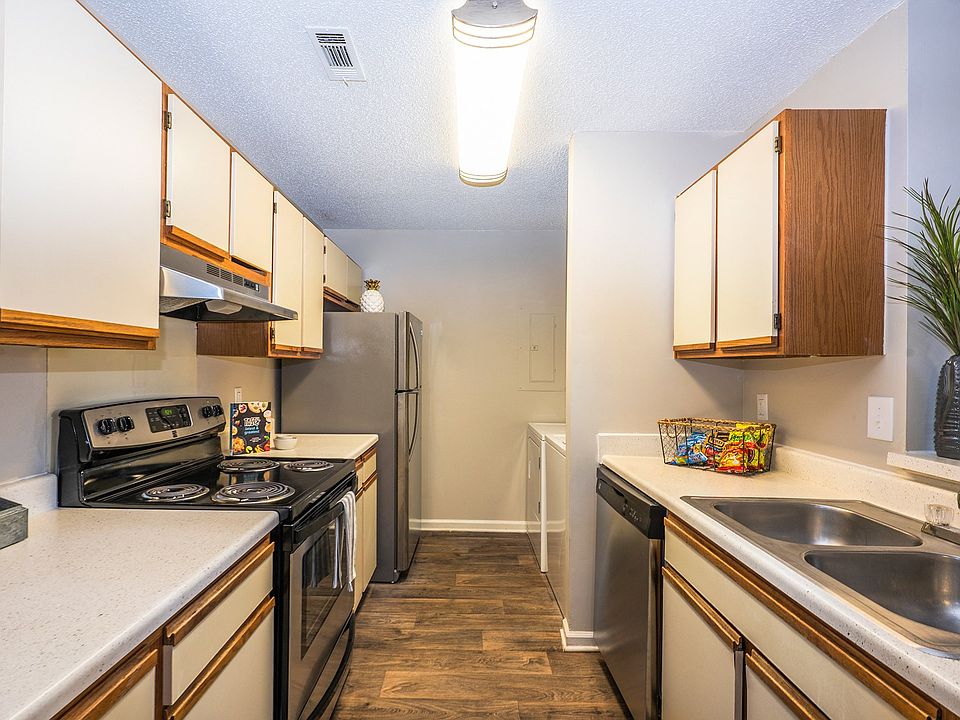 The Whitley 100 Cross Creek Ct Central SC Zillow