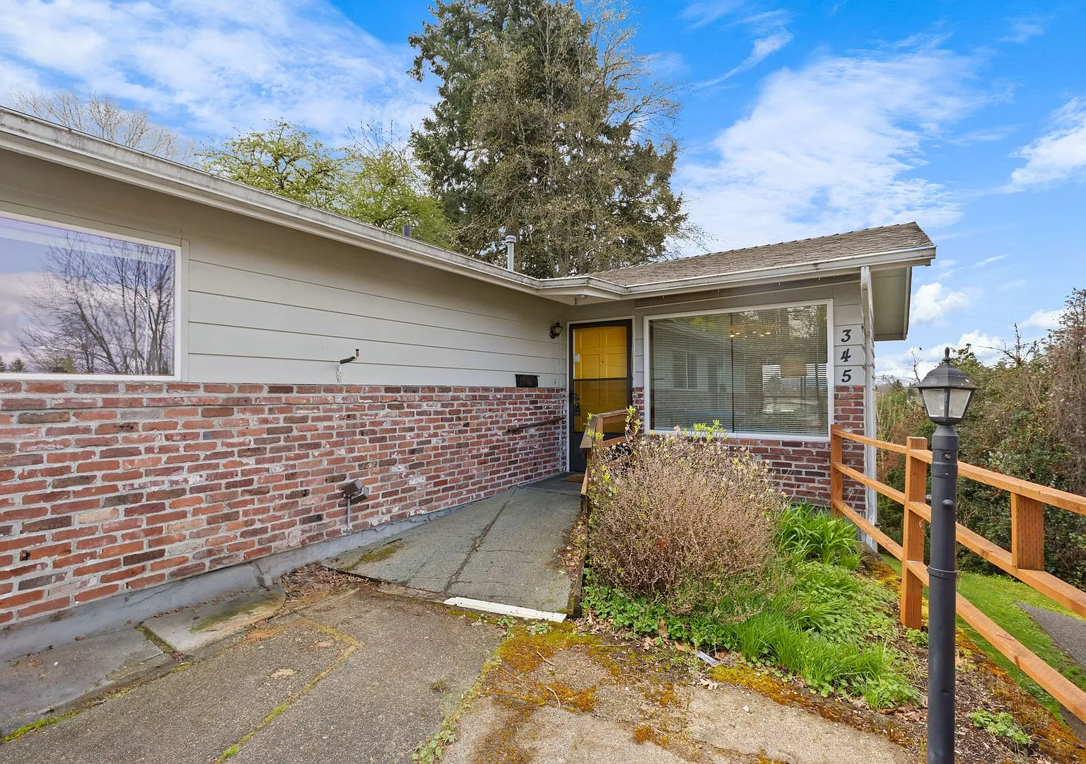 345 NE 62nd AVE — Photo 2