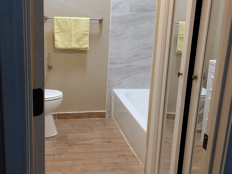 Master Bathroom 8 1/2 x 8