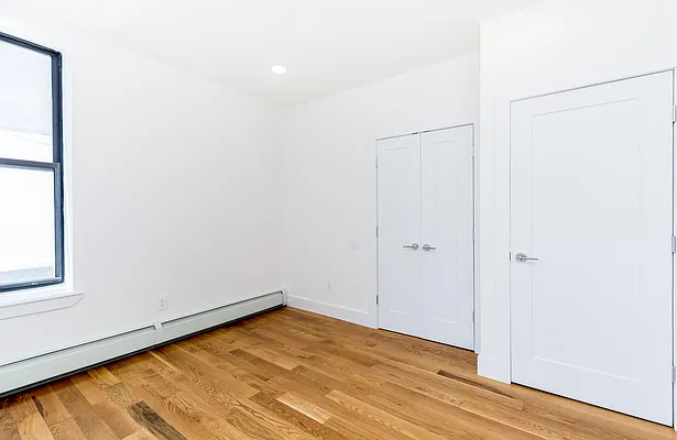 Rented by Compass | media 21