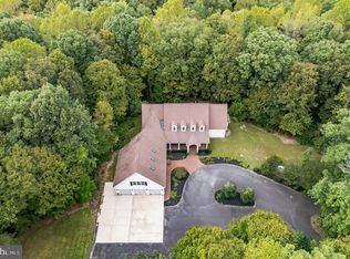 24305 Barnsby Ln, Hollywood, MD 20636