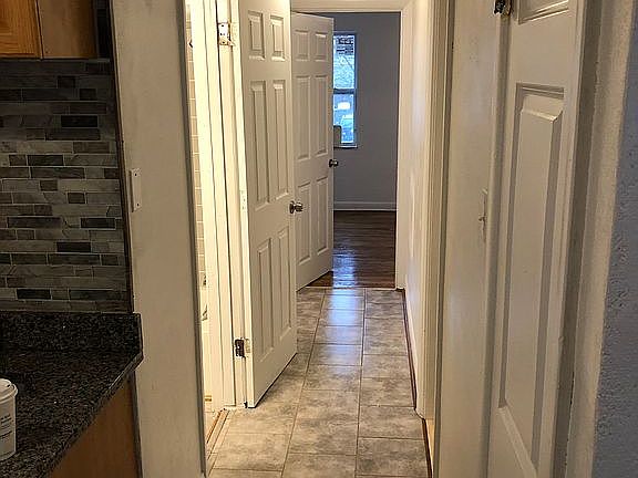 2nd image of 3008 California Ave