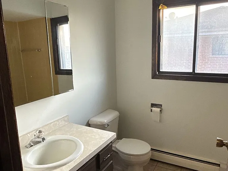 14723 Kilpatrick Ave — Photo 8