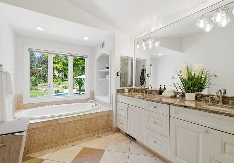11610 Karen Dr — Photo 11