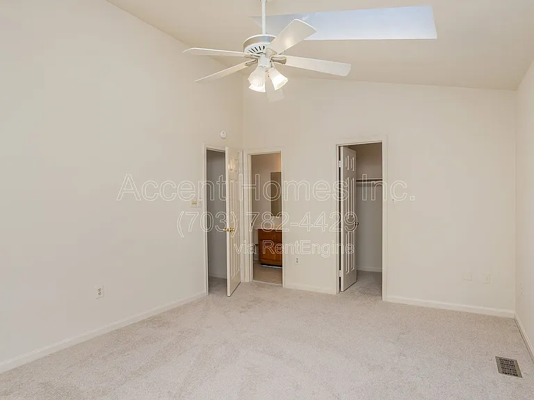 7461 Ridge Oak Ct — Photo 19