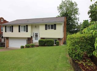 1022 Oakmont Rd, Charleston, WV 25314