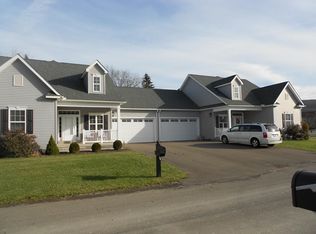 5 Ricky Farm Ln, Horseheads, NY 14845