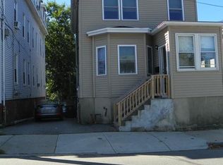 26 Heard St, Chelsea, MA 02150