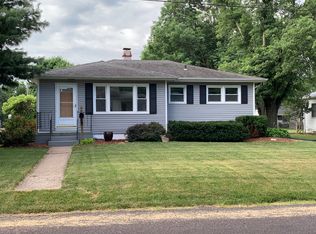 110 Henderson St, Troy, IL