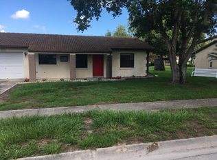 8417 Angela Ct, Zephyrhills, FL 33541