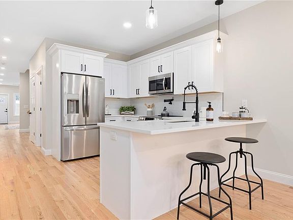 5th image of 2907 Post Rd #6