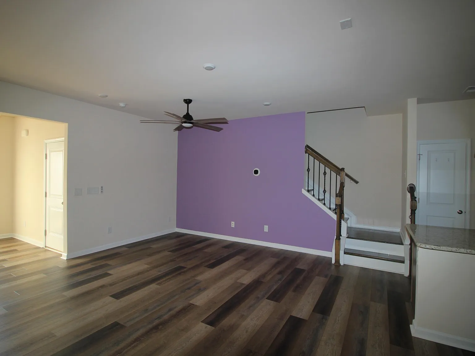 3 bed, 2.5 bath, 1608 sqft, $1,995 — Photo 4