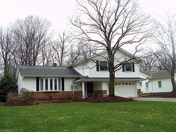 2nd image of 5885 Williamsburg Dr