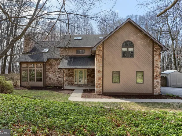 1250 Ash Ln, Lebanon, PA 17042