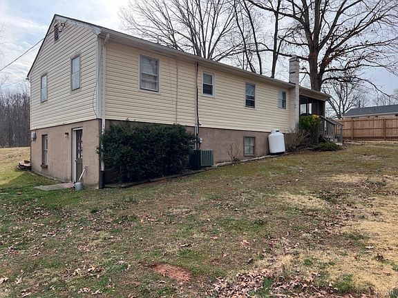 5th image of 119 Cherry Ln
