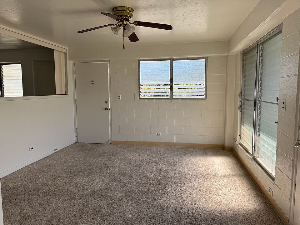 Entrance and living area.