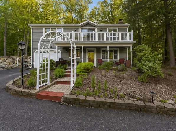 30 Marldon Road, Danbury, CT 06804