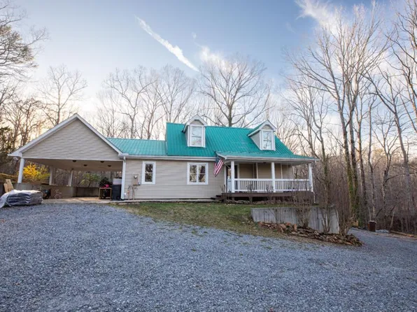 98 Deer Walk, Talking Rock, GA 30175