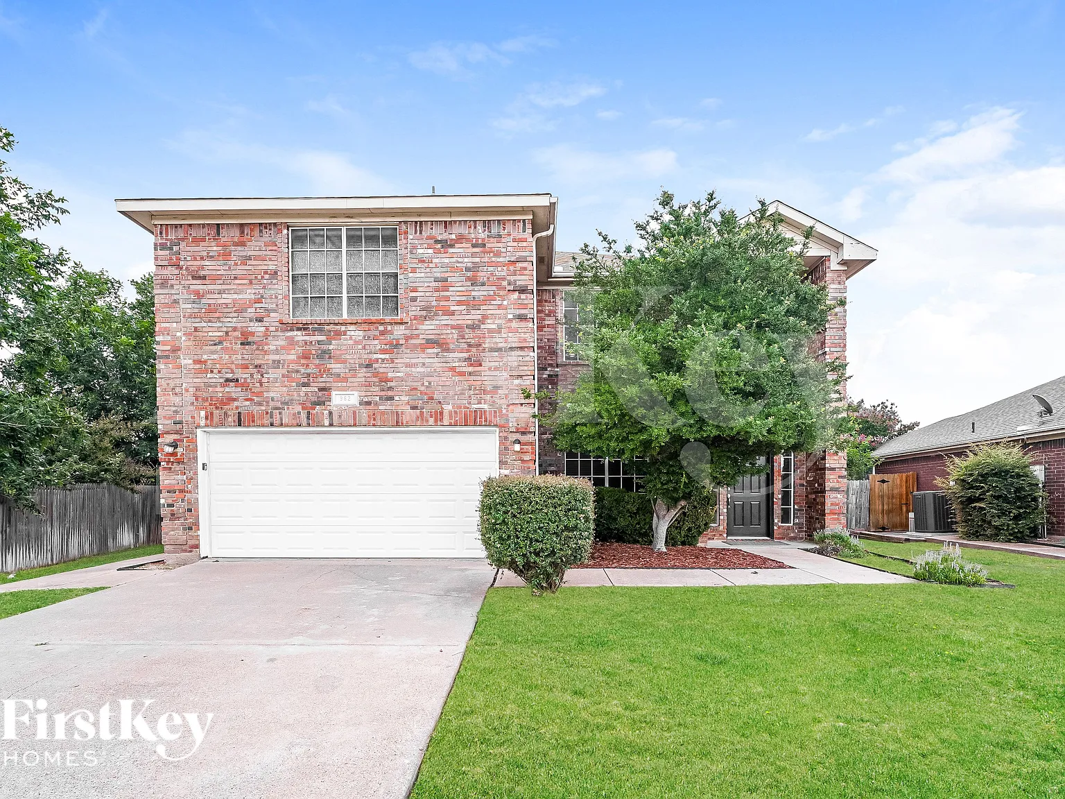5 bed, 2.5 bath, 2960 sqft, $2,205 — Photo 1