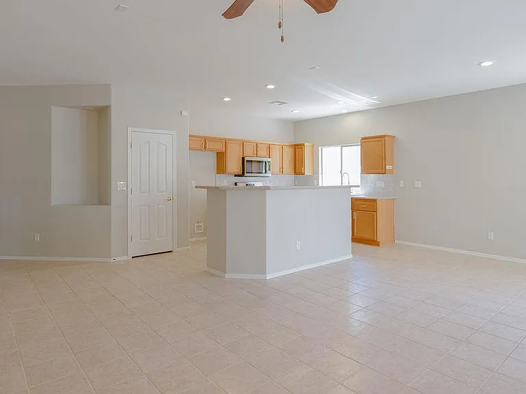 3591 Driving Range St — Photo 31