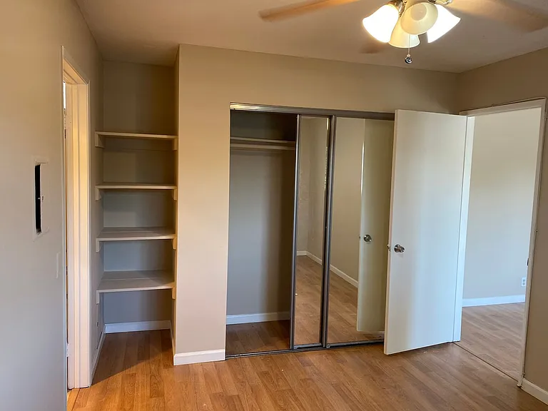 405 W Alameda Ave #J — Photo 9