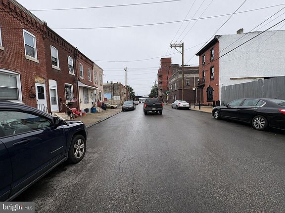 5th image of 2109 E Tioga St