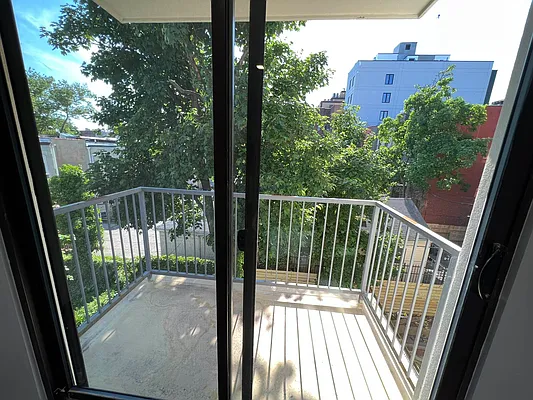 Rented by Delmark Realty LLC | media 3