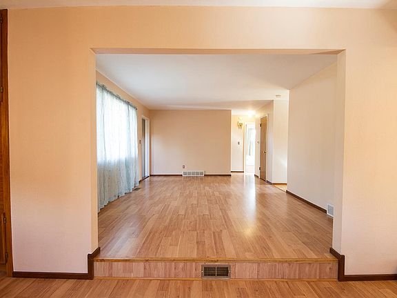 Photo by SuZett Estell